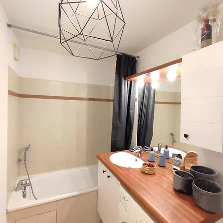 Cosy 2 Pieces Wifi Parking Jardin Metro Apartment *