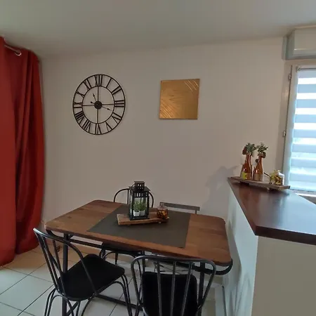 Cosy 2 Pieces Wifi Parking Jardin Metro Apartment *